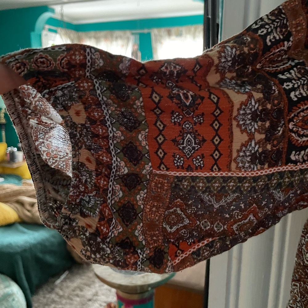 Chic Patchwork V-Neck Blouse - image 3